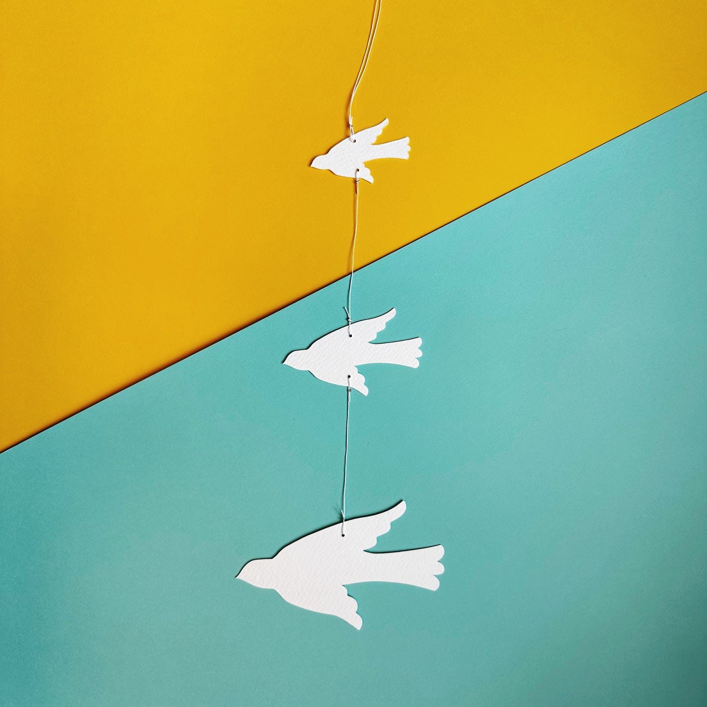 Mobile en papier "Three Little Birds"